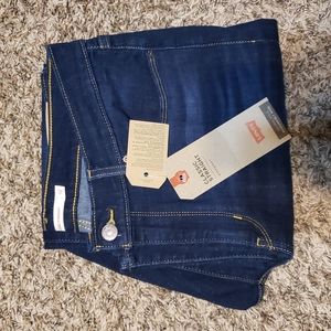 New Levi's classic straight jeans mid-rise short